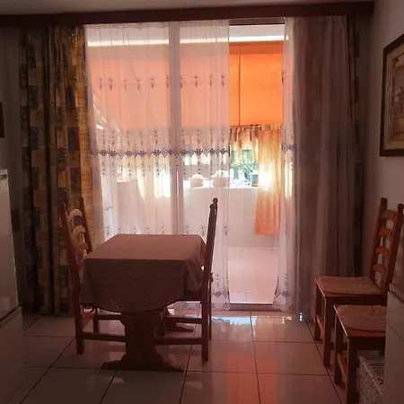 Chaparral Studio شقة *
